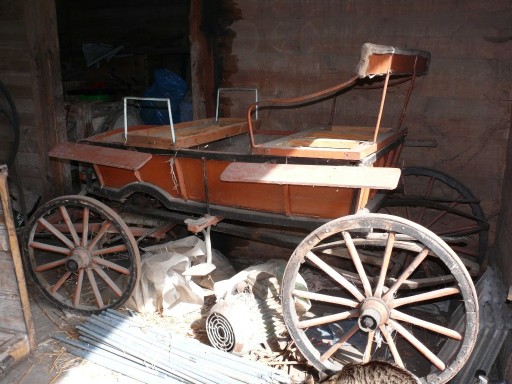 Zdjęcie oferty: Przedwojenna bryczka konna na resorach