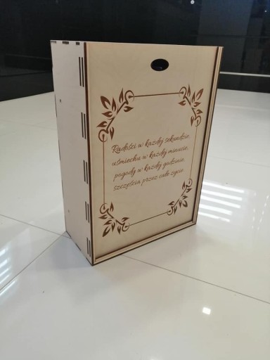 Zdjęcie oferty: pudełko PREZENT urodziny ŚLUB dowolny grawer WINO