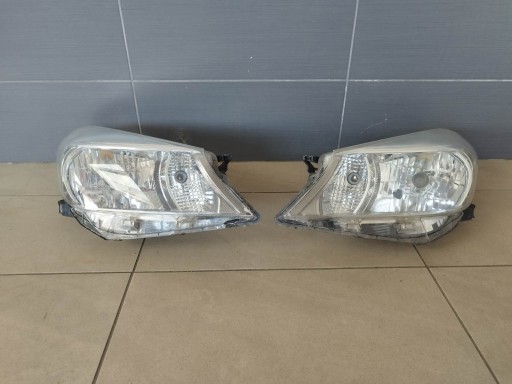 Zdjęcie oferty: KOMPLET LAMP PRZEDNICH TOYOTA YARIS III 2010-2014