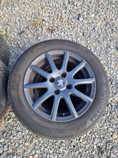 Zdjęcie oferty: felgi RIAL MILANO 4x108 6,5Jx15 et25 Peugeot Citroen Ford Opel