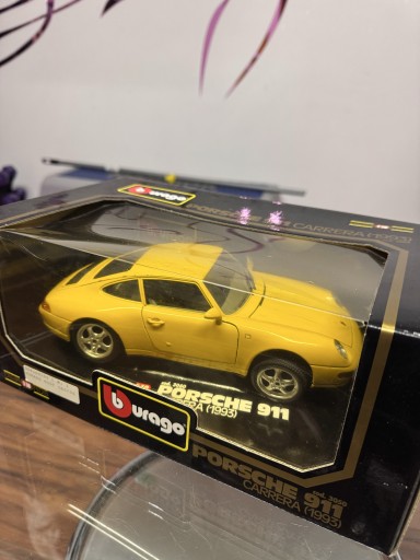 Zdjęcie oferty: Bburago Porsche 911 Carrera 1:18 model kolekcjonerski 