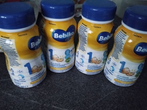 Zdjęcie oferty: 4 butelki x 200ml Bebiko 1 mleko początkowe gotowe