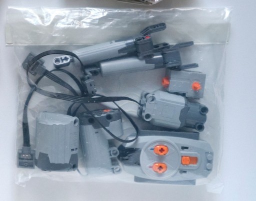 Zdjęcie oferty: Lego Technic Power Functions silnik siłownik M L X