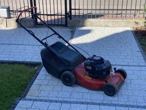 Zdjęcie oferty: Kosiarka spalinowa Castelgarden NG 464 TR – sprawna, z napędem