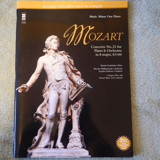 Zdjęcie oferty: Mozart- Koncert fortepianowy A KV488 + podkład 2CD