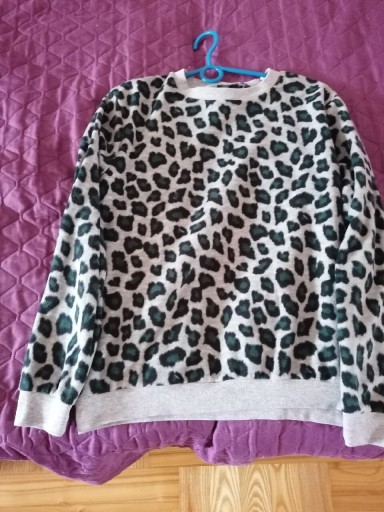 Zdjęcie oferty: Bluza w cętki 