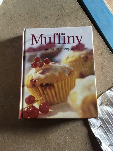 Zdjęcie oferty: Muffinki - książka kucharska 