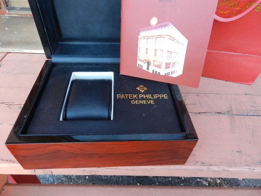Zdjęcie oferty: Patek Philippe piękne oryginalne etui, pudełko na zegarek,nowe.