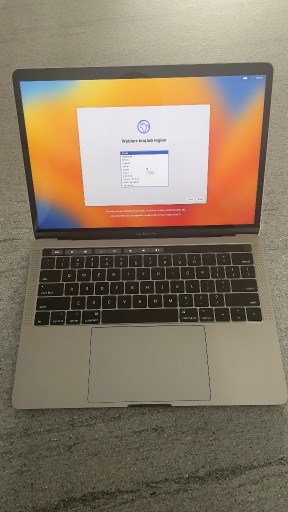 Zdjęcie oferty: Laptop MacBook Pr, i7, 512 Gb, 16GB, Touch Bar