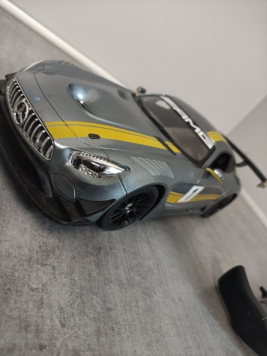 Zdjęcie oferty: Auto na pilota Zabawka zdalnie sterowana Mercedes Gt3 AMG Rastar 