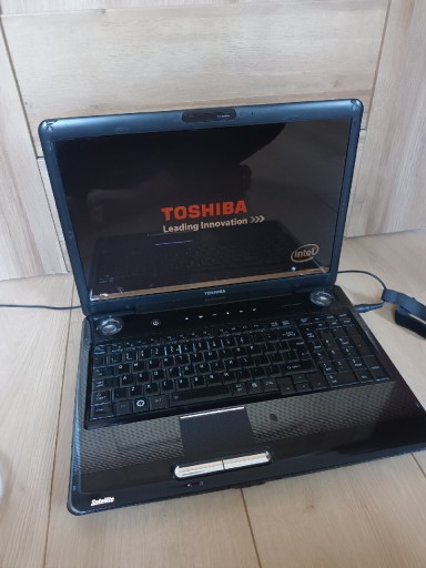 Zdjęcie oferty: Laptop Toshiba Satellite P300 1GP PSPCCE Intel Core 2 duo 2.40 GHz 1,5 GB r
