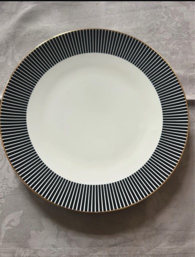 Zdjęcie oferty: Płytkie talerze H&M