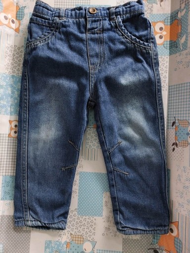 Zdjęcie oferty: Spodnie jeansowe elastyczne rozm 86