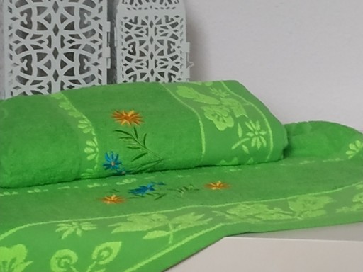 Zdjęcie oferty: Ręcznik frotte zielony 70 x 140