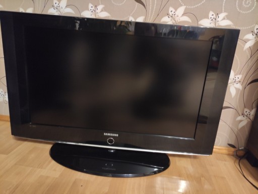 Zdjęcie oferty: Telewizor 32cali Samsung