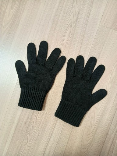Zdjęcie oferty: Rękawiczki zimowe czarne dzianinowe 