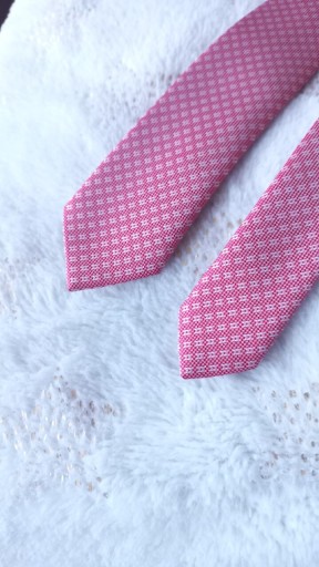 Zdjęcie oferty: wąski (5cm) wzorzysty krawat F&F
