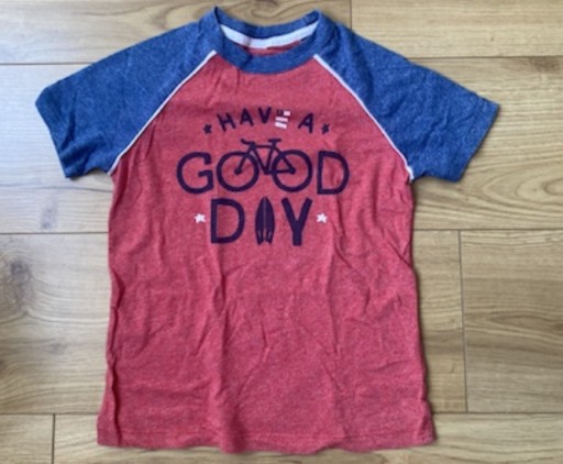 Zdjęcie oferty: Koszulka typu T-shirt, r. 6-7 lat (116-122),