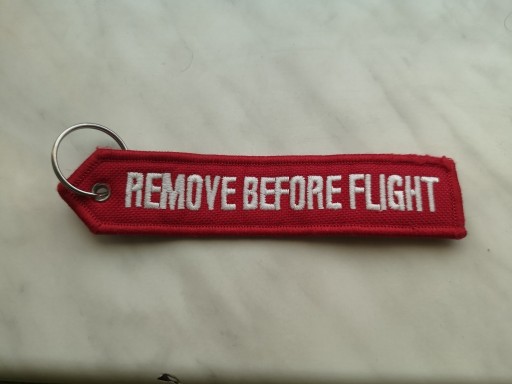 Zdjęcie oferty: zawieszka Remove before flight