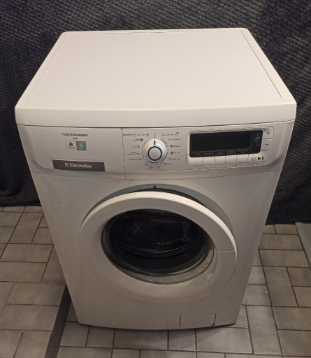 Zdjęcie oferty: Pralka automatyczna Electrolux EWF106517 W * 6kg