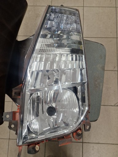 Zdjęcie oferty: Renault Maxity Nissan cabstar lampa lewa oryginał 