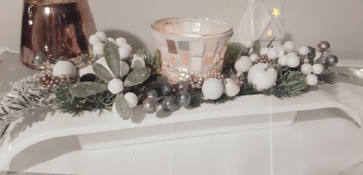 Zdjęcie oferty: Stroik zimowy świąteczny że szklanym swiecznikiem 
