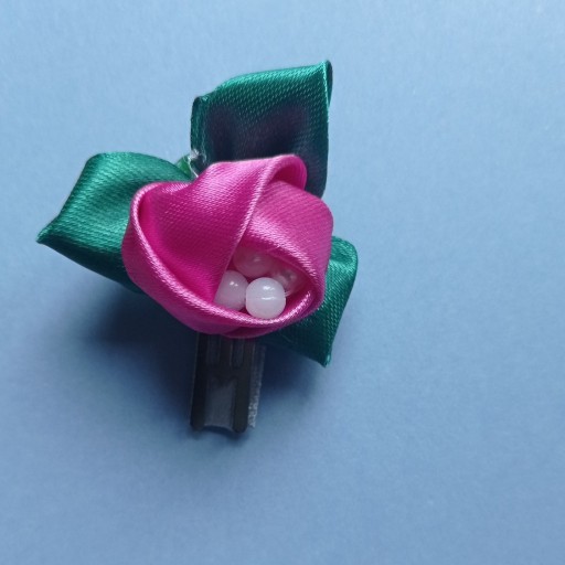 Zdjęcie oferty: Spinka kwiat do włosów różyczka różowa