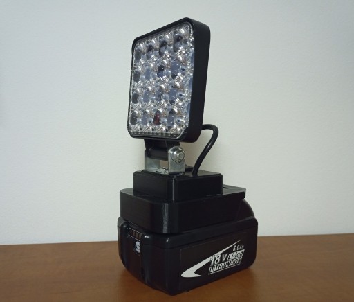 Zdjęcie oferty: LAMPA DO MAKITA 18V halogen lampka robocza 