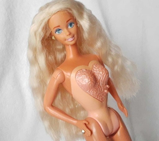 Zdjęcie oferty: Lalka Barbie Mattel Locket Surprise superstar 1993