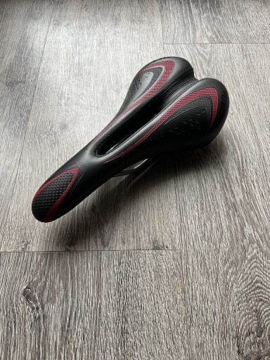 Zdjęcie oferty: Siodełko męskie accent veno