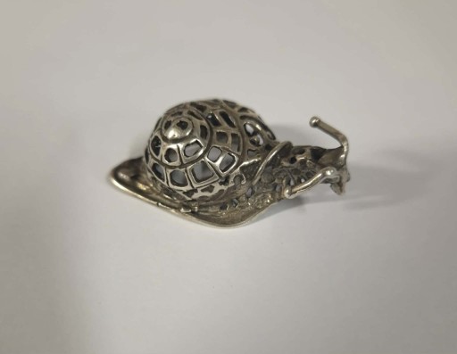 Zdjęcie oferty: Srebrna figurka ślimak miniaturka srebro 800