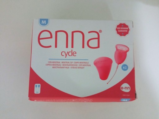 Zdjęcie oferty: Kubeczek menstruacyjny Enna Cycle Rozmiar M 2 szt.