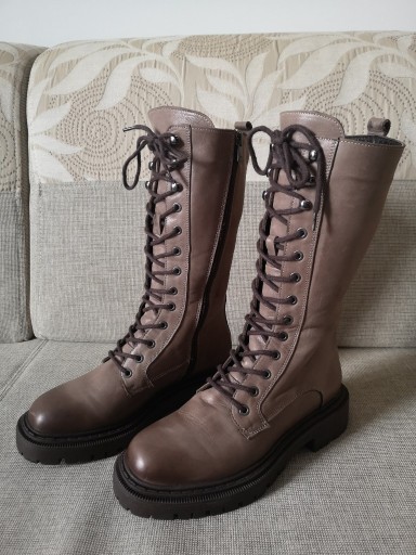 Zdjęcie oferty: Zimowe kozaki , glany London Lane Regent Taupe 39