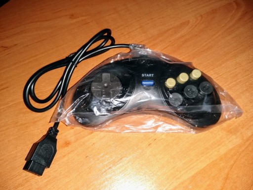 Zdjęcie oferty: Pad Sega Atari Nowy 9 pin