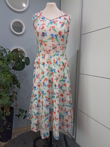 Zdjęcie oferty: Biała długa sukienka w kwiaty, Vinatge, S/M