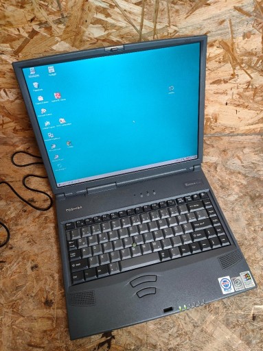 Zdjęcie oferty: RETRO LAPTOP TOSHIBA TECRA T8000 