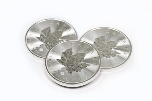 Zdjęcie oferty: Srebrna moneta Kanadyjski Liść Klonowy 1 oz uncja