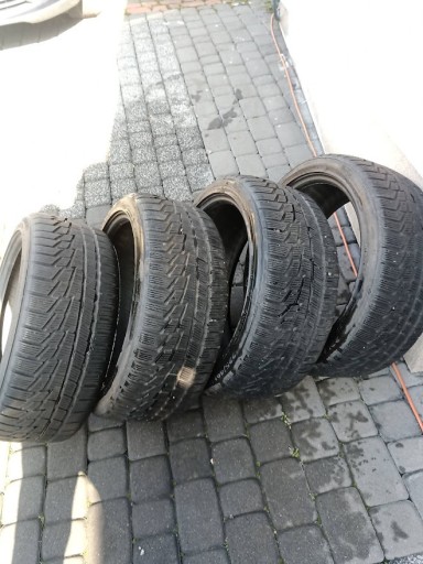 Zdjęcie oferty: Opony zimowe NOKIAN 225/40R18