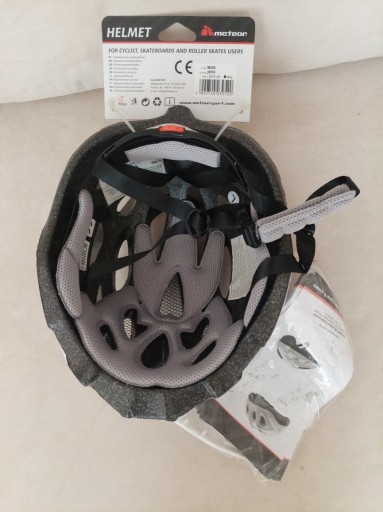 Zdjęcie oferty: Kask Meteor Drizzle L 58-61 model MV29