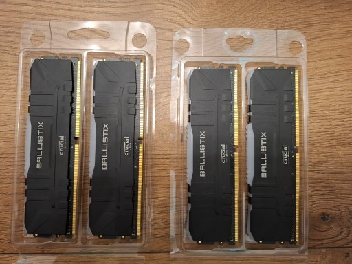 Zdjęcie oferty: Pamięć RAM DDR4 Crucial Ballistix 3600 MHz CL16 RGB 4x8GB