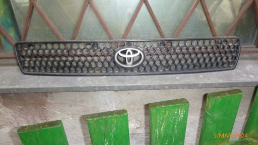 Zdjęcie oferty: Toyota RAV 4 (XA10) Atrapa chłodnicy / Grill 94-98