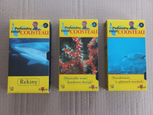 Zdjęcie oferty: Podwodny świat Cousteau 3 kasety VHS
