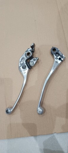 Zdjęcie oferty: Dźwignia, rączka, klamka sprzęgła i hamulca  oryginalne cbr sc 33/900rr