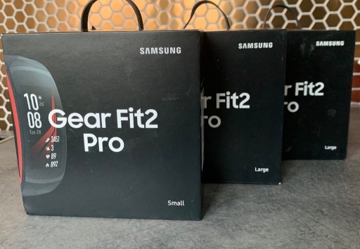 Zdjęcie oferty: Zegarki Samsung Gear Fit2 pro czerwone