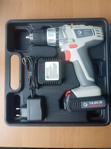 Zdjęcie oferty: Wkrętarka akumulatorowa Auchan 14,4V z walizką, bitami oraz wiertłami.