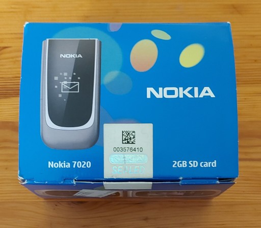 Zdjęcie oferty: Telefon Nokia 7020 grafit, stan bardzo dobry