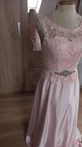 Zdjęcie oferty: Suknia balowa ślubna pudrowy róż 