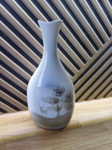 Zdjęcie oferty: Mały wazonik z porcelany jeleń Highbank Porcelain