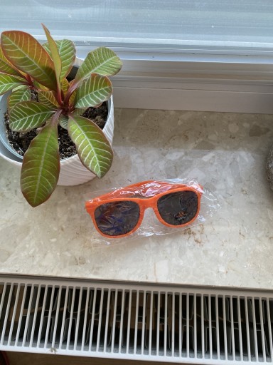 Zdjęcie oferty: Okulary przeciwsłoneczne oprawki pomarańczowe nowe