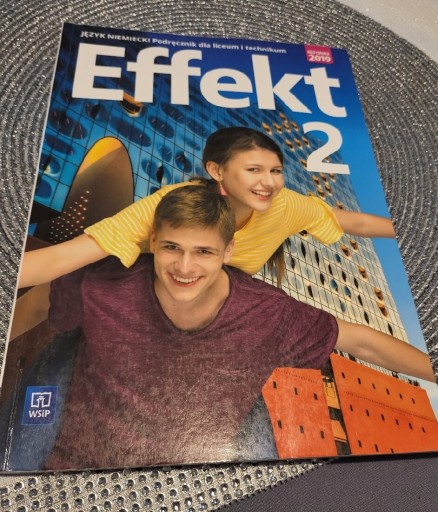 Zdjęcie oferty: Podręcznik Effekt 2 język niemiecki